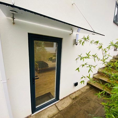 New Modern Studio Apartment, Parking, Netflix Kenilworth Buitenkant foto
