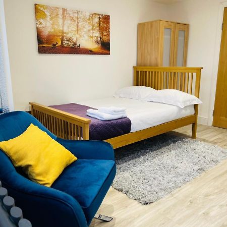 New Modern Studio Apartment, Parking, Netflix Kenilworth Buitenkant foto