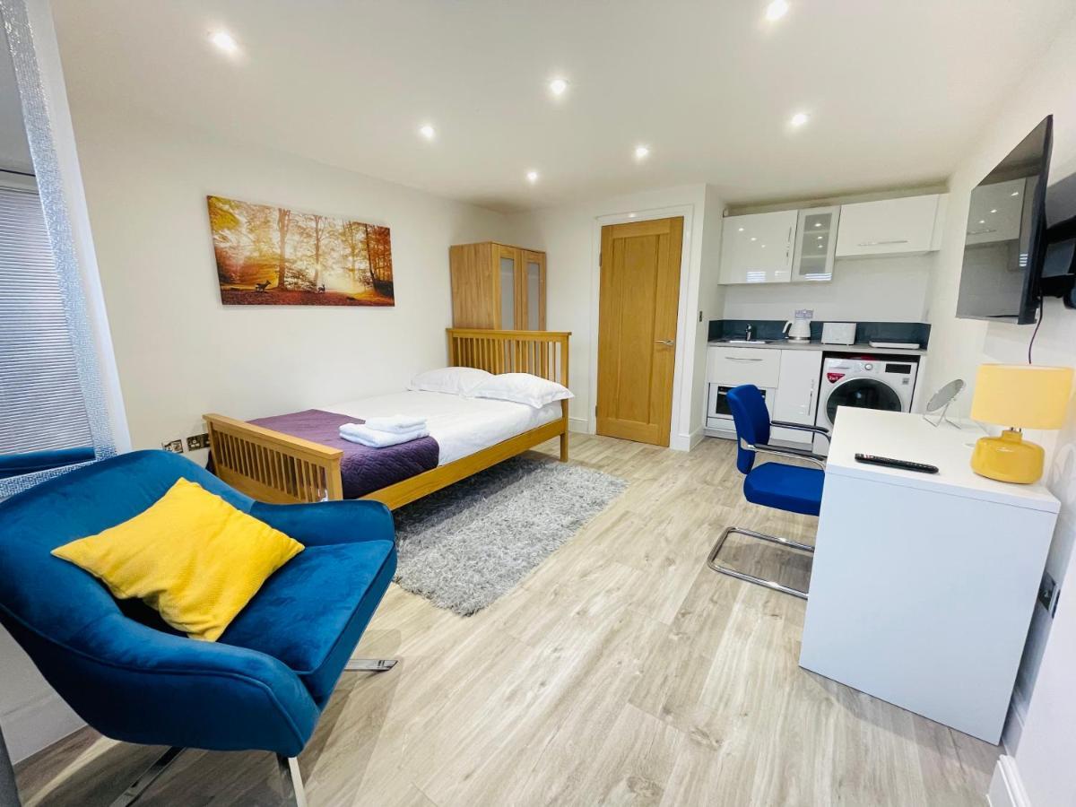 New Modern Studio Apartment, Parking, Netflix Kenilworth Buitenkant foto
