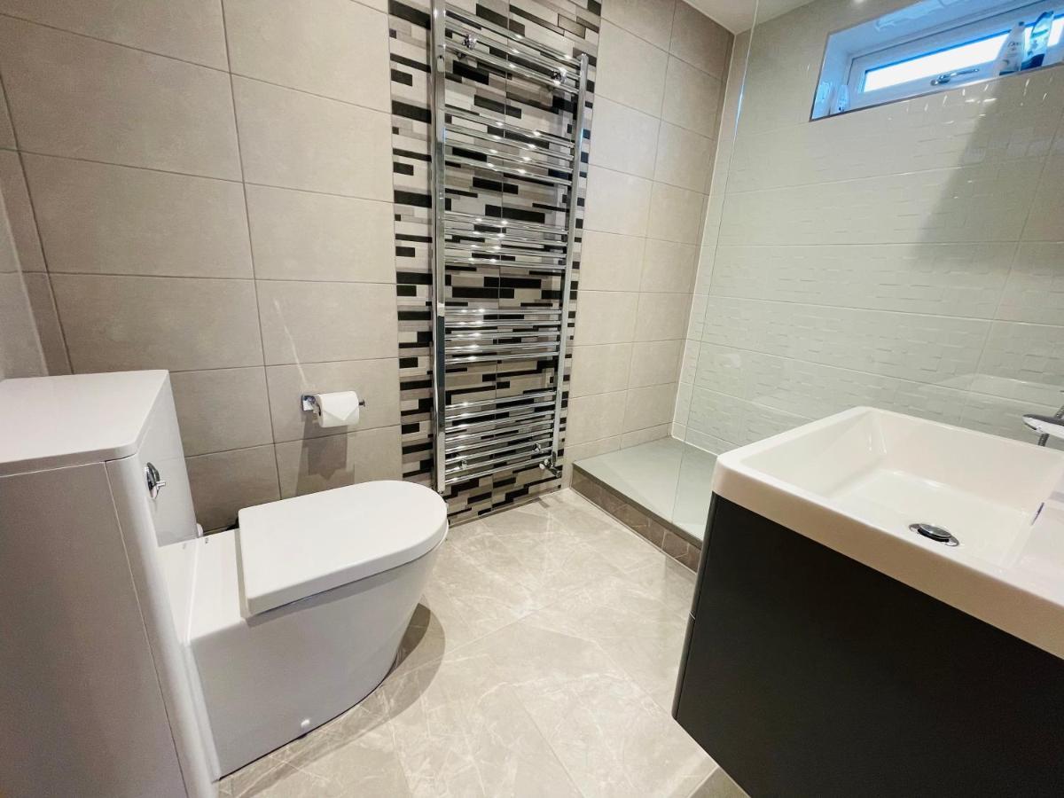 New Modern Studio Apartment, Parking, Netflix Kenilworth Buitenkant foto